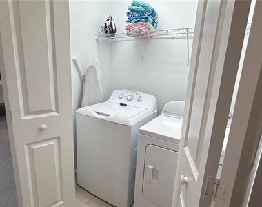 4504 Monado Drive - Photo Thumbnail 23