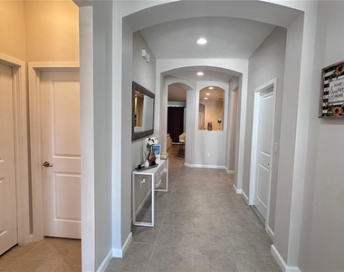 4504 Monado Drive - Photo Thumbnail 40
