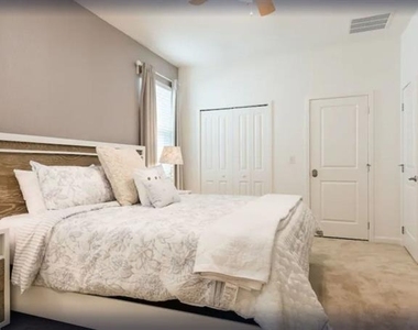 4504 Monado Drive - Photo Thumbnail 15