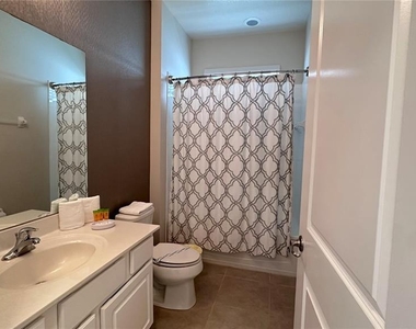 4504 Monado Drive - Photo Thumbnail 41
