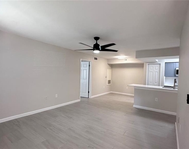 3016 Parkway Boulevard - Photo Thumbnail 2