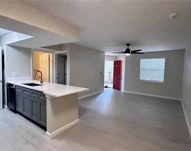3016 Parkway Boulevard - Photo Thumbnail 9