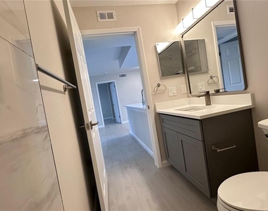 3016 Parkway Boulevard - Photo Thumbnail 10