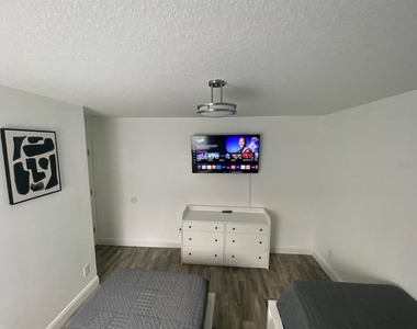 660 Swallowtail Drive - Photo Thumbnail 22