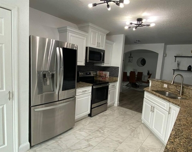 660 Swallowtail Drive - Photo Thumbnail 4