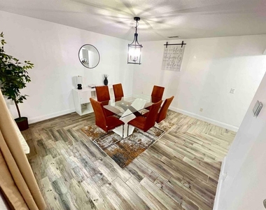 660 Swallowtail Drive - Photo Thumbnail 7