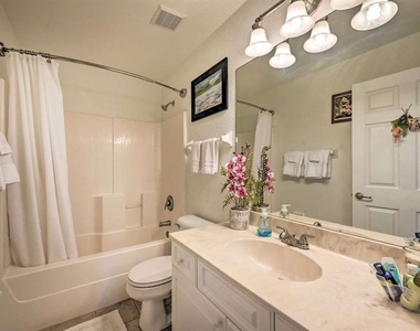 5378 Dunsmuir Road - Photo Thumbnail 40