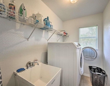 5378 Dunsmuir Road - Photo Thumbnail 22