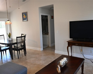 5378 Dunsmuir Road - Photo Thumbnail 26
