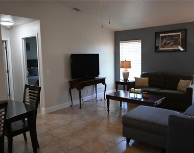 5378 Dunsmuir Road - Photo Thumbnail 33