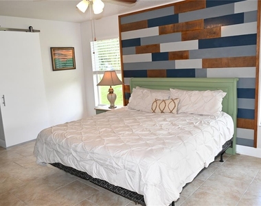 5378 Dunsmuir Road - Photo Thumbnail 7