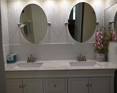 5378 Dunsmuir Road - Photo Thumbnail 15