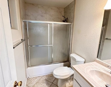 5346 Swenson Street - Photo Thumbnail 6