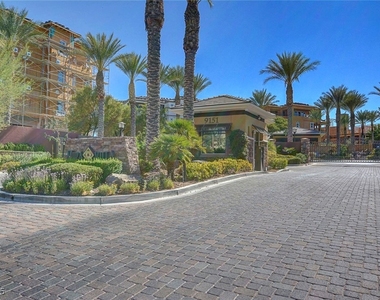 9129 Las Manaitas Avenue - Photo Thumbnail 24
