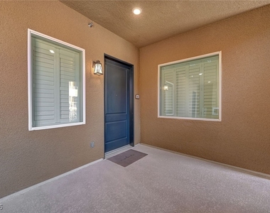 9129 Las Manaitas Avenue - Photo Thumbnail 2