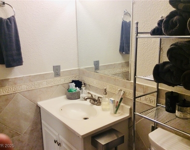 5108 Wilbur Street - Photo Thumbnail 27