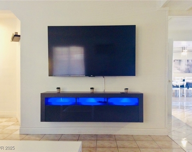 5108 Wilbur Street - Photo Thumbnail 3