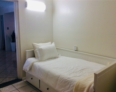 5108 Wilbur Street - Photo Thumbnail 31