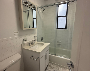 140 East 46th Street - Photo Thumbnail 9