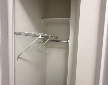 140 East 46th Street - Photo Thumbnail 5
