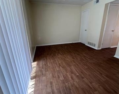 5221 Grovewood Street - Photo Thumbnail 1