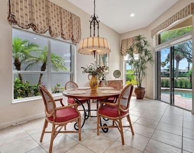 8671 Falcon Green Drive - Photo Thumbnail 8