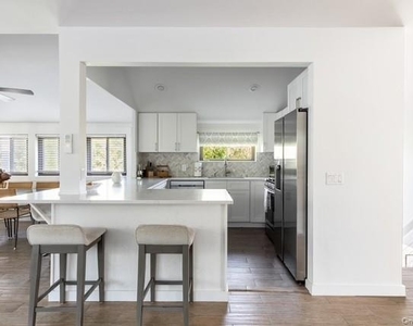 294 Wilmot Road - Photo Thumbnail 3