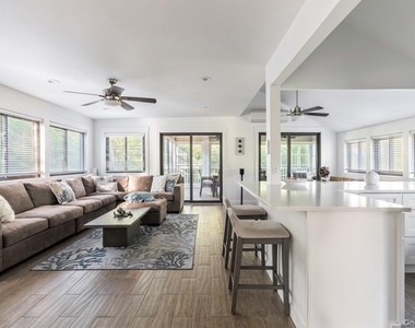 294 Wilmot Road - Photo Thumbnail 5