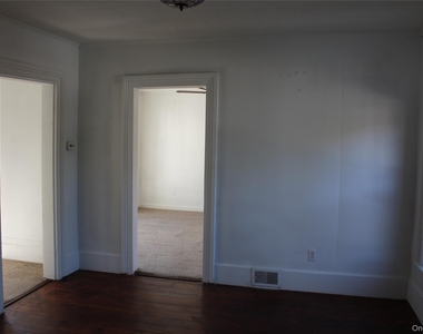 14 Liberty Street - Photo Thumbnail 7