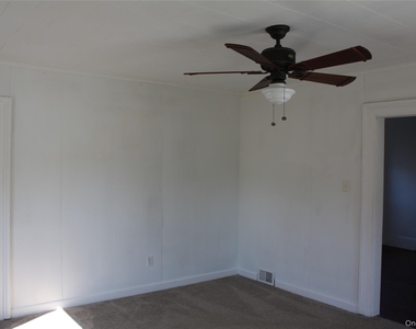 14 Liberty Street - Photo Thumbnail 10