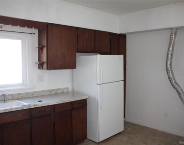 14 Liberty Street - Photo Thumbnail 3