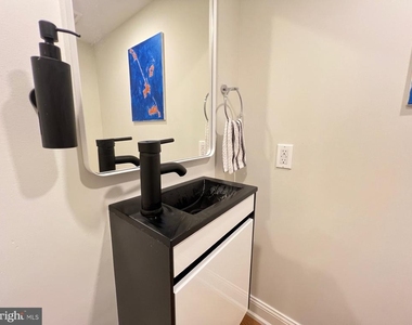 4735 Sheldon Street - Photo Thumbnail 12