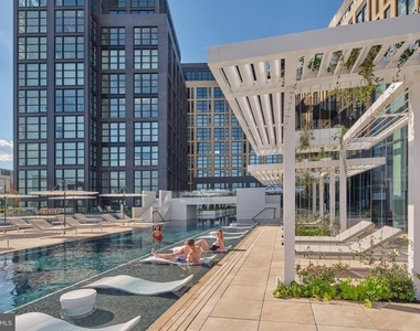 1001 S Broad Street - Photo Thumbnail 10
