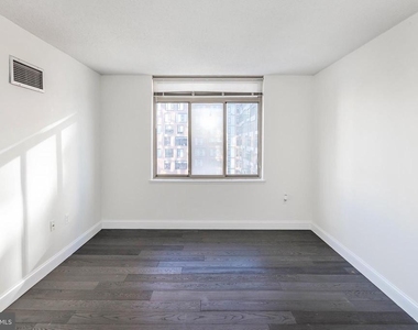 4801 Fairmont Avenue - Photo Thumbnail 15