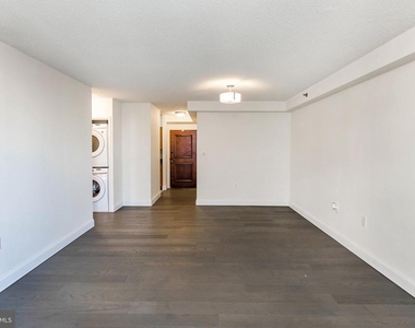 4801 Fairmont Avenue - Photo Thumbnail 8