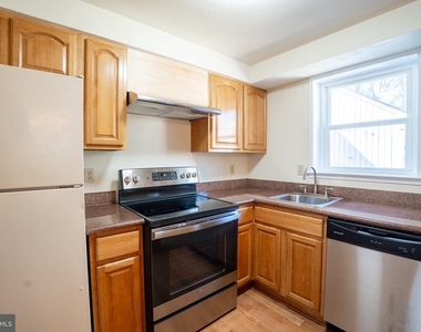 12136 Bentridge Place - Photo Thumbnail 6