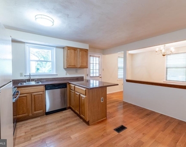 12136 Bentridge Place - Photo Thumbnail 3