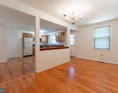 12136 Bentridge Place - Photo Thumbnail 8