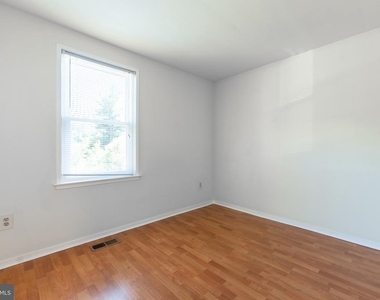 12136 Bentridge Place - Photo Thumbnail 11