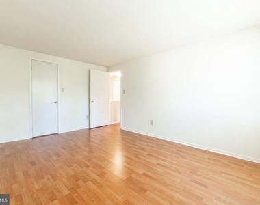 12136 Bentridge Place - Photo Thumbnail 14
