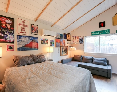 308 E 32nd St - Photo Thumbnail 16