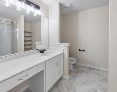 18436 Weatherby Ln - Photo Thumbnail 10