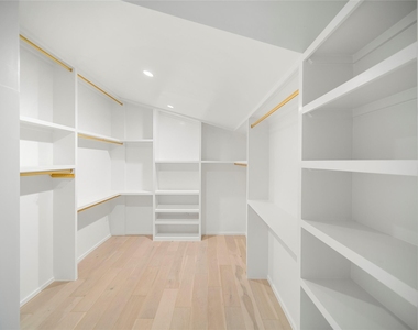 2107 Brackenridge St - Photo Thumbnail 23