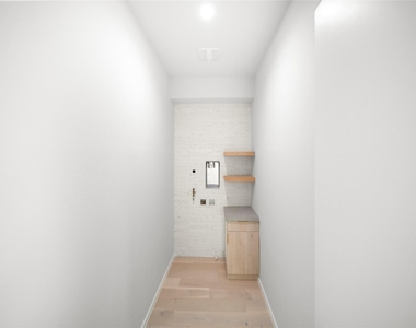 2107 Brackenridge St - Photo Thumbnail 17