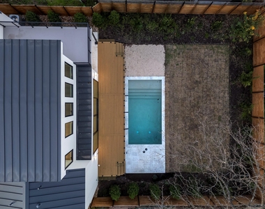 2107 Brackenridge St - Photo Thumbnail 33