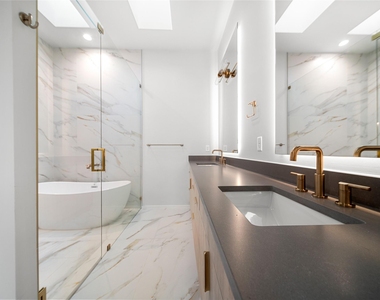 2107 Brackenridge St - Photo Thumbnail 19