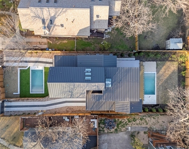 2107 Brackenridge St - Photo Thumbnail 30