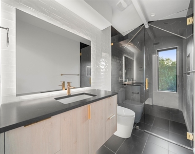 2107 Brackenridge St - Photo Thumbnail 25