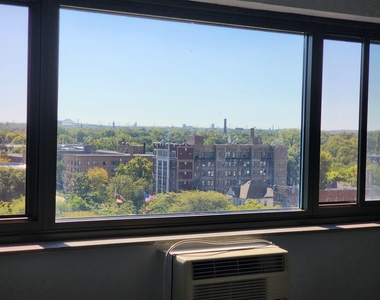 7337 S South Shore Drive - Photo Thumbnail 1