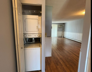 231 Gregory Street - Photo Thumbnail 4